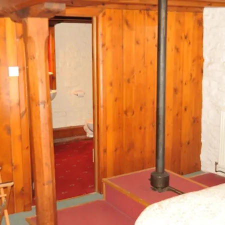 Vivers Mill Bed & Breakfast 4*
